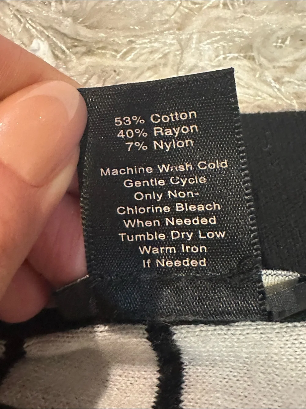 Ann Taylor Black and White Pattern Skater A-Line Skirt - Small Mark - Petite